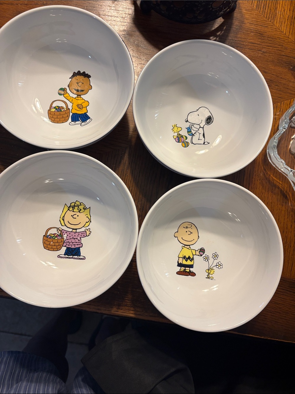 Williams Sonoma White Ceramic Peanuts Bowl with Pink Rim